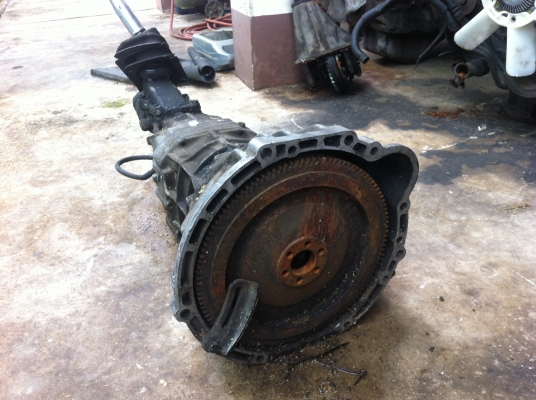 ขายเกียร์toyota 1G 5เกียร์เก่าญี่ปุ่นพร้อมจานกดและแผ่นครัชคับ10800บาท