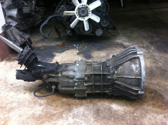 ขายเกียร์toyota 1G 5เกียร์เก่าญี่ปุ่นพร้อมจานกดและแผ่นครัชคับ10800บาท