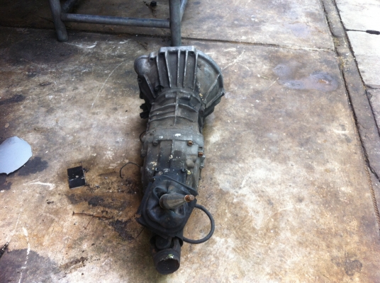 ขายเกียร์toyota 1G 5เกียร์เก่าญี่ปุ่นพร้อมจานกดและแผ่นครัชคับ10800บาท