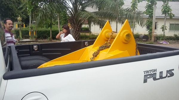 ขาย รับทำ บุ้งกี้ สับต้นปาล์ม แบคโฮ ทุกรุ่น ครับ