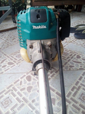 ขายเครื่องตัดหญ้า MAKITA มือสองสภาพดีครับ
