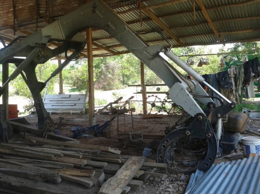 ขายคีบ ของ CX แทรคเตอร์ สภาพดีพร้อมใช้ อุปกรณ์ครบ ราคาคุยกันได้ครับ ขายคีบ ของ CX แทรคเตอร์ สภาพดีพร้อมใช้ อุปกรณ์ครบ ราคาคุยกันได้ครับ