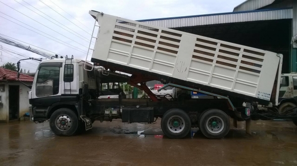ขายรถพ่วง ดั้มแม่-ลูก ISUZU GIGA เครื่อง 6WF1 380 แรงม้า คัสซีสวยตลอดเส้น ยางเต็ม แอร์เย็น ลูก 3 คานแท้ ทะเบียนพร้อมโอน ราคาต่อรองได้ครับ