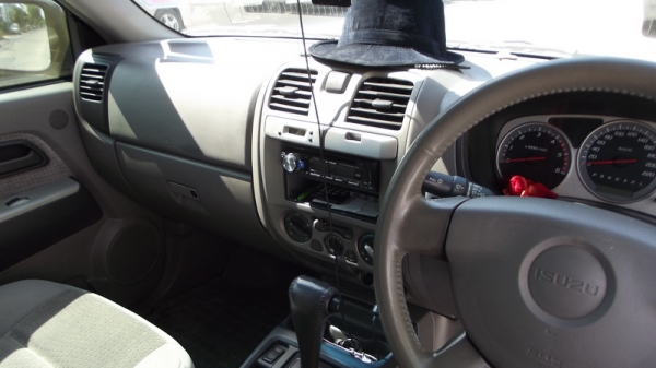 ISUZU D-MAX Space Cab slx 3.0 Ddi I-TEQ ปี 2005 auto