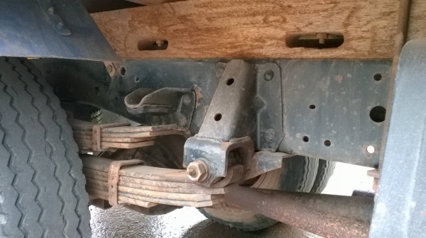 ขาย 6 ล้อ ISUZU NKR เครื่อง 4BC2 100 แรงม้า คัสซีสวยตลอดเส้น ทะเบียนพร้อมโอน ราคาต่อรองได้