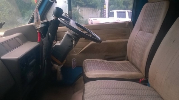 ขาย 6 ล้อ ISUZU NKR เครื่อง 4BC2 100 แรงม้า คัสซีสวยตลอดเส้น ทะเบียนพร้อมโอน ราคาต่อรองได้