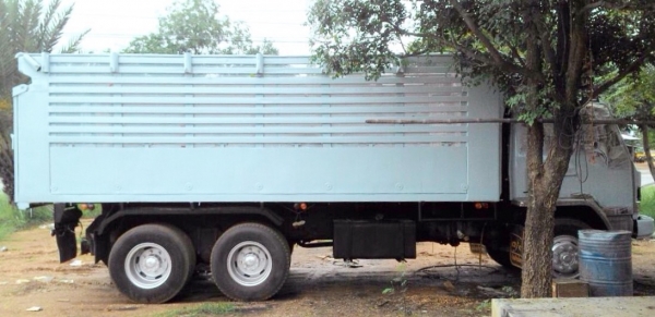 ISUZU ROCKY FXZ 210 วางเครื่อง 240 HP 6SD1 รถพ่วงแม่+ลูก แม่กระบะดั๊มพ์เหล็ก 12 ตันดั๊มพ์หน้าพระลานฝาข้างแผ่นเรียบ ลูกพ่วงดั๊มพ์ 3 คานยัดสภาพดีพร้อมบรรทุกหนักพร้อมใช้งานได้เลยครับ เครื่องยนต์ 240 แรงลงเล่มครบพร้อม ภายในเก๋งคอนโซลสวยครบ แอร์ พวงมาลัยเพาเวอ