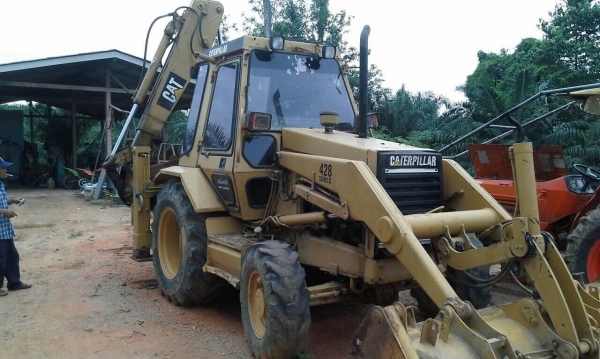 ขายรถตักหน้าขุดหลังCAT428สองเพลา