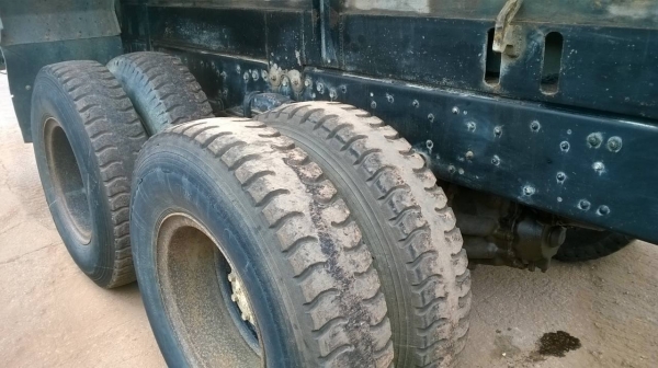 ขายไอ้หลง M6 ปี 49 คัสซีสวยตลอดเส้น เครื่องเดิม 240 แรงม้า เกียร์เดิม ช่วงล่างแน่น ยางเต็ม ระบบแอร์ครบ ทะเบียนพร้อมโอน