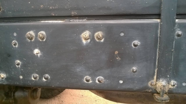 ขายไอ้หลง M6 ปี 49 คัสซีสวยตลอดเส้น เครื่องเดิม 240 แรงม้า เกียร์เดิม ช่วงล่างแน่น ยางเต็ม ระบบแอร์ครบ ทะเบียนพร้อมโอน