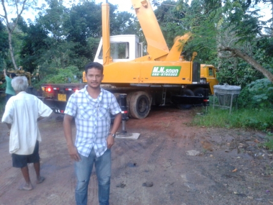 (ปิดการขายแล้วค่ะส่ง จ. เชียงราย)รถเกรด ถนน  CAT   12  F  รถยังใช้งานได้ เอาล้อใส่ แบตใส่ เครื่องติดได้เลย  แค่จอดไว้ไม่มีงาน