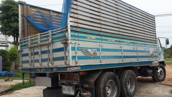 ขาย10ล้อร่อง1เพลา 175ROCKY กระบะมิเนียม แชชซีสวยเพลาใหญ่ พ.เพาเวอร์เบรคทิ๊ฟฟี่ สภาพพสวยทะเบียนพร้อมโอน