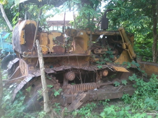 รถแทคเตอร์  CAT   รุ่น  D5  รถเครื่องดี อ่านรายละเอียดด่านล่าง