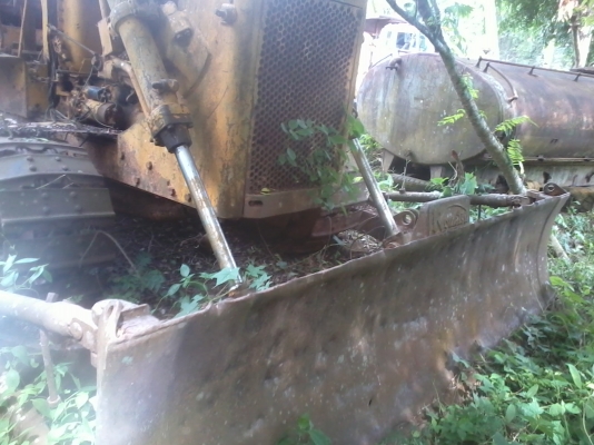 รถแทคเตอร์  CAT   รุ่น  D5  รถเครื่องดี อ่านรายละเอียดด่านล่าง