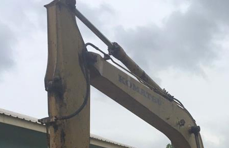 **435,000 บ.ต่อรอง/// แบคโฮ KOMATSU PC120 รุ่น 5 ไฟฟ้าครบ **ขาย KOMATSU PC120-5 แบคโฮยอดนิยม พร้อมใช้ ราคาเบา HYD.EXCAVATOR KOMATSU PC120-5 ไฟฟ้าครบ เครื่องเดิม ปั้มK3V เครื่องดี แรง แน่นดี ปั้มดี แรง ทำงานดี เร็วดี ครับ บูมอาร์มดี มีตำหนิปะรอบโคน(ตามรูป) **435,000 บ.ต่อรอง/// แบคโฮ KOMATSU PC120 รุ่น 5 ไฟฟ้าครบ **ขาย KOMATSU PC120-5 แบคโฮยอดนิยม พร้อมใช้ ราคาเบา HYD.EXCAVATOR KOMATSU PC120-5 ไฟฟ้าครบ เครื่องเดิม ปั้มK3V เครื่องดี แรง แน่นดี ปั้มดี แรง ทำงานดี เร็วดี ครับ บูมอาร์มดี มีตำหนิปะรอบโคน(ตามรูป)