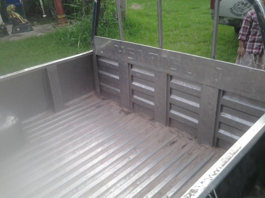 ขายตามสกะบะเลสติดกับรถอีซูซุเคบี