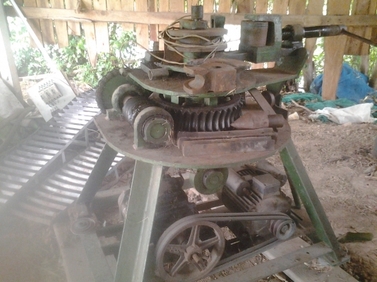 ขายตามสภาพเครื่องดัดเหล็กแปบทอ่ไอเสียพร้อมสว่านแทนและเครื่องปัดเงา