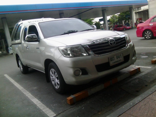 TOYOTA vigo champ SMARTCAB2.7เบ็นซินNGV/cngปี2012