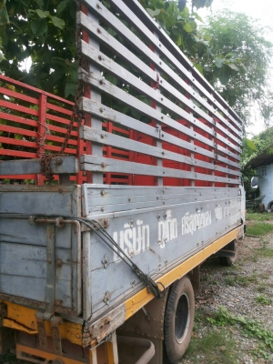 ลดราคากะบะไม้6ล้อฮีโน่km777สภาพใช้งานไดดี