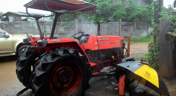 ขาย4508 รถพร้อมใช้เครืองดี ไฮโดลิคดีทำงานปกติิตัวเปล่าขายถูกๆเพียง245000ต่อรองราคาหน้างานตอนนี้กำลังเก็บงานสีให้อุปกรณ์หลังชิ้นละสองหมืนครับ