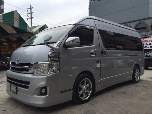 รถตู้ดีเซล2.5ปี10เกียMT แต่งวีไอพีเบาะสี่แถวโทร 0922726669 คุณตันหยงค่ะ