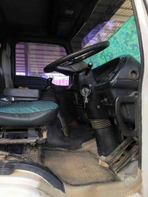 ขายรถบรรทุก 10 ล้อดัมพ์ ISUZU DECA 270 แรงม้าปี 2554กับปี2540 ราคารวม 2 คัน 1950000