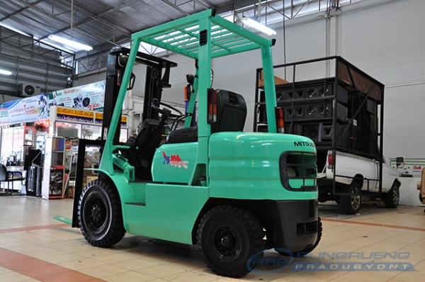 ขายรถโฟล์คลิฟท์มือสอง MITSUBISHI รุ่น FG20  ราคา 175,000 บาท นำเข้าจากประเทศญี่ปุ่น 100\% ไม่เคยใช้งานในประเทศไทย