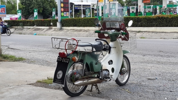 ขาย ฮอนด้า C70 ถังแยกแฮนตรงรถสภาพเดิมๆทะเบียนพร้อมโอนเครื่องยนต์ดีพร้อมใช้ ขาย ฮอนด้า C70 ถังแยกแฮนตรงรถสภาพเดิมๆทะเบียนพร้อมโอนเครื่องยนต์ดีพร้อมใช้