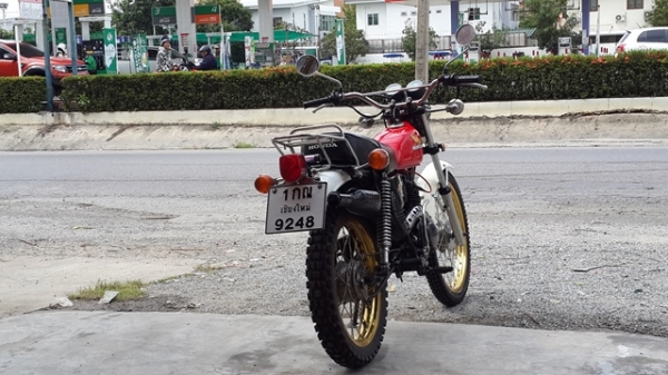 ขาย ฮฮนด้า Xl125cc. สภาพเดิมๆทะเบียนพร้อมโอนภาษีปี59 ราคา 45,000 ขาย ฮฮนด้า Xl125cc. สภาพเดิมๆทะเบียนพร้อมโอนภาษีปี59 ราคา 45,000