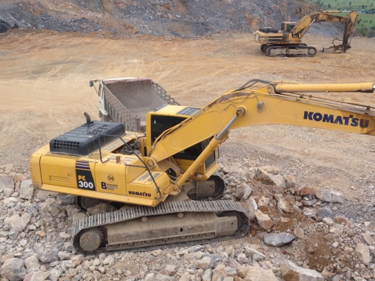 PC300 รุ่น 8