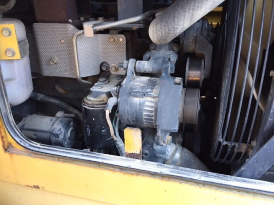 เพิ่งมาถึงรถตัก KOMATSU WA80-3