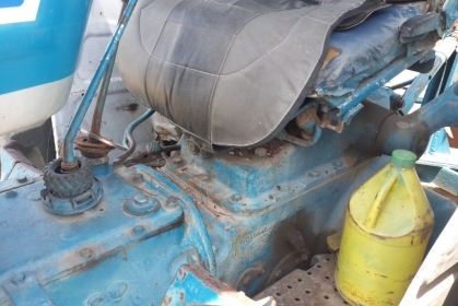 ขายรถไถฟอร์ด 6600 มีพานหน้า และพานหลัง 7 ใบ พร้อมใช้ 088-4501277