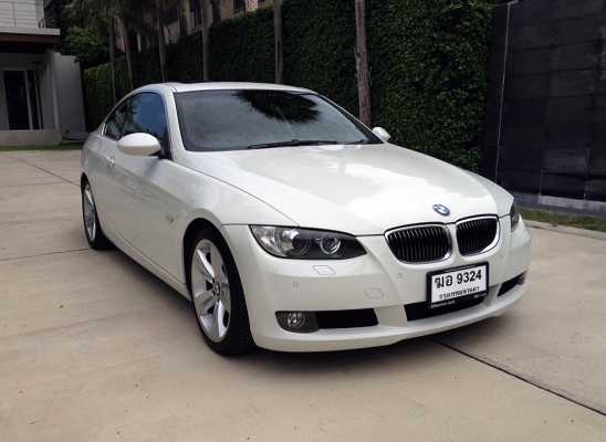 2009 BMW 325i Coupe