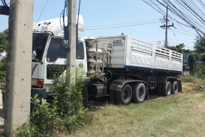 ขายหัวลากหลง TG 220 แรง ติดแก๊ส พร้อมหางเซมิดั้มพ์ โทร 088-4501277 ขายหัวลากหลง TG 220 แรง ติดแก๊ส พร้อมหางเซมิดั้มพ์ โทร 088-4501277