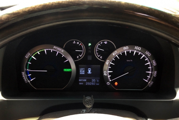 2012 Toyota Alphard Hybrid 2.4