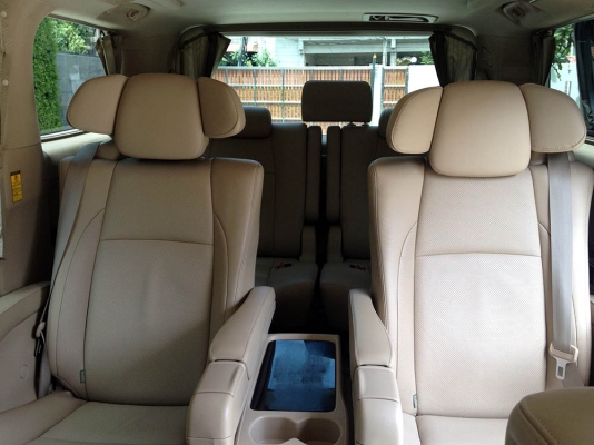 2012 Toyota Alphard Hybrid 2.4