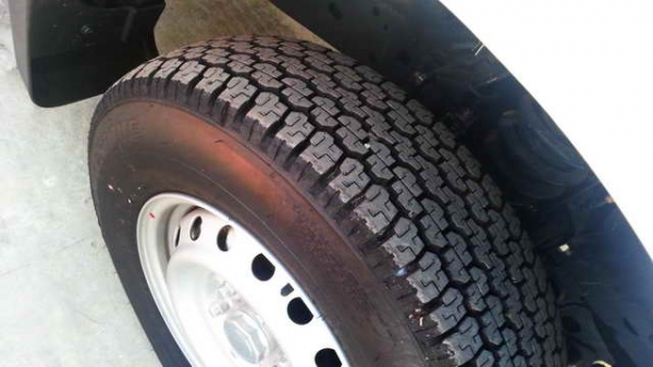 กระทะเหล็ก 16" Triton ไทรทัน + ยาง BS 205R16C (ถอดศูนย์)