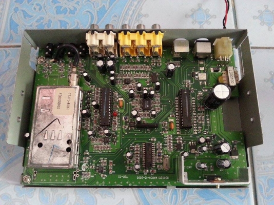 จุนเนอร์ทีวีติดรถยนต์ proton