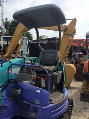 รถขุดเล็ก KOMATSU PC30FR-1