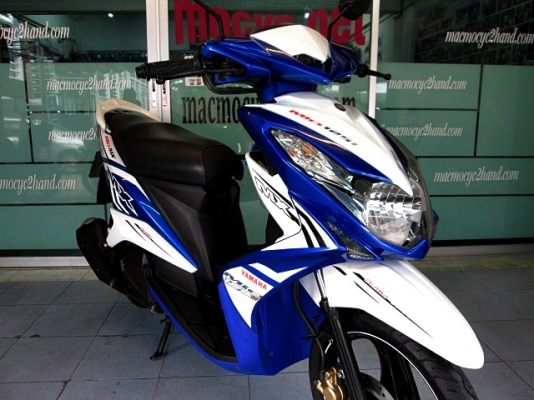 MIO 125 i สีน้ำเงินขาว ลาย MX ตัวท๊อป ล้อแมกซ์ รถเดือน เมษายน ปี 57 ไมล์ 8 พันโล ฟรีโอน แถม 4 รายการ  32900