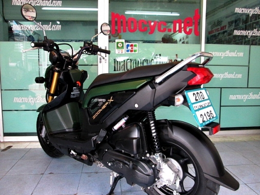 zoomer สีดำเขียว แบบทหาร ตัวท๊อป คอมบายเบลก รถเดือน สิงหาคม ปี 57 ไมล์ 4 พันโล ฟรีโอน แถม 4รายการ 39900