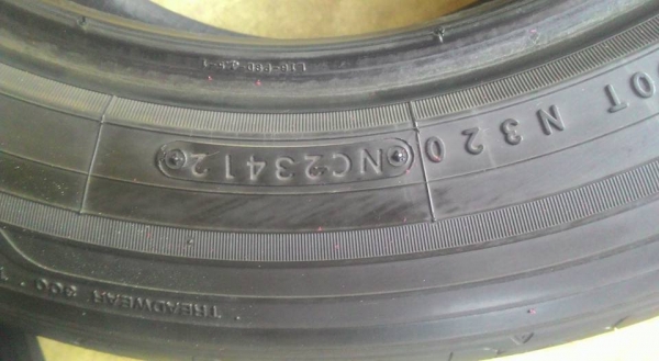 ขายยางทั้งชุด nitto เจแปน ปี 12 205/60/16 ราคาถูก (ขายแล้ว) ขายยางทั้งชุด nitto เจแปน ปี 12 205/60/16 ราคาถูก (ขายแล้ว)