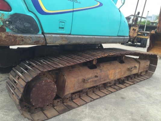 รถขุด KOBELCO SK200