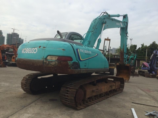 รถขุด KOBELCO SK200