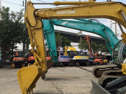 รถขุด SUMITOMO SH135