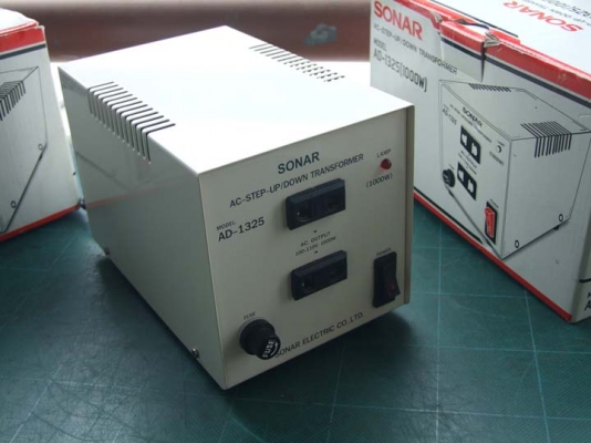 หม้อแปลงไฟจาก 220v ==> 100v /110v ขนาด 1,000w  ตัวที่ 1