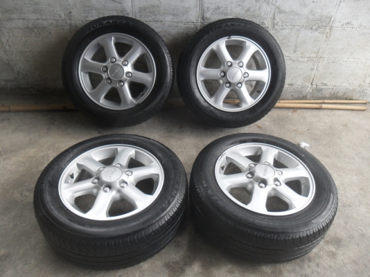 ล้อแม็ก 16นิ้ว 6รู อีซูสุ พร้อมยาง สวยๆ 4 ล้อ ราคา 6700 บาท