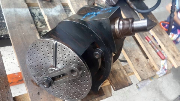 ขายครับขายหัวแบ่งโรตารี่ แบบปรับเอียงองษาได้ สำหรับดกัดเฟือง หรืองานแบ่งองศาทั่วไป สภาพใช้งาน 7500 บาท 0814583376 เอก ปทุม