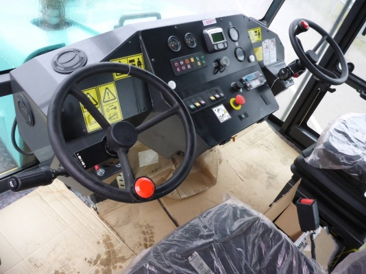 รถบด ปี 2012 (UNUSED) AMMANN AP240 8 Wheel Pneumatic Roller เอกสารพร้อม เครื่องจักรนำเข้าจากต่างประเทศ