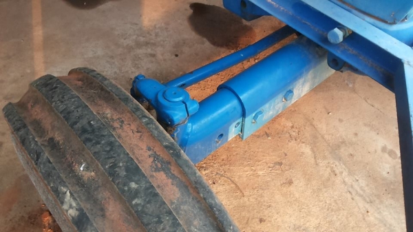 **153,000 บ.ต่อรอง/// รถไถ FORD 4000 T2 เพลาเดียว **ขายรถไถ FORD 55แรง เพลาเดียว ตัวเปล่า FORD 4000 3สูบ 55แรง T2 เสื้อเรียบ (โค้ดระบุ ปีผลิต1970) เช็ค/ฟิต ใหม่ เครื่องดี แรงดี เครื่องยนต์ดีเซล FORD ENGINE:C5NNE 6015 V-T2> ปั้มดี แรงดีครับ เกียร์ดี< **153,000 บ.ต่อรอง/// รถไถ FORD 4000 T2 เพลาเดียว **ขายรถไถ FORD 55แรง เพลาเดียว ตัวเปล่า FORD 4000 3สูบ 55แรง T2 เสื้อเรียบ (โค้ดระบุ ปีผลิต1970) เช็ค/ฟิต ใหม่ เครื่องดี แรงดี เครื่องยนต์ดีเซล FORD ENGINE:C5NNE 6015 V-T2> ปั้มดี แรงดีครับ เกียร์ดี<